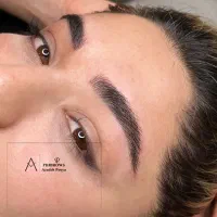 میکروبلیدینگ ابرو