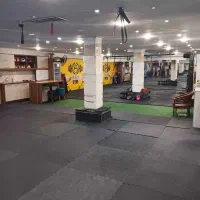 پونک-140متر-فلت-باشگاه-ورزشی-و-مشاغل-دیگر