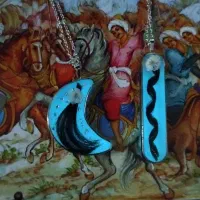 گردنبند موی یار|جواهرات|قم, چهل درخت‎|دیوار