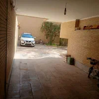 ویلایی ۲ طبقه مجزا گذر ۱۰ متر  معاوضه با  اپارتمان|فروش خانه و ویلا|اصفهان, سرچشمه|دیوار