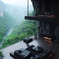 ویلایی-نوفل-300-متری-لوکیشن-دار