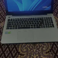 لپتاپ ایسوس