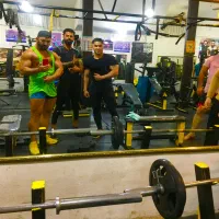 مربی فیتنس و بدنسازی