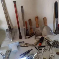 مقداری وسایل ابزار