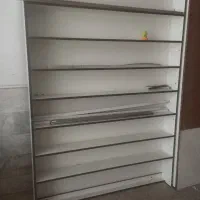 طبقه ورگال به علت کمبود جا فروخته میشود|کتابخانه، شلف، قفسه‌های دیواری|مشهد, نوید|دیوار