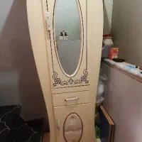 جاکفشی و اویز لباس