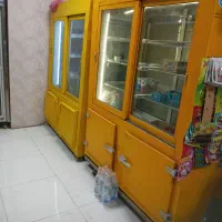 یک باب سوپرمارکت  با لوازم  کامل