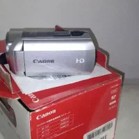 دوعدد دوربین کنون وسونی باملزومات