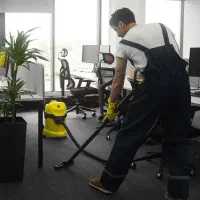 نیروی نظافتی منازل ، مغازه ها و مطب ها