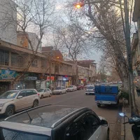 مغازه-29-متری-منطقه-پرتردد-میدان-انقلاب