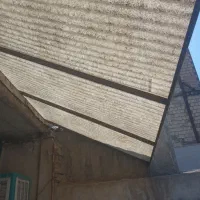 شیروانی حیاط و پیاده رو