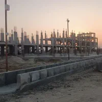 نیازمند اکیپ دیوار چین کچ کار ارماتور بند