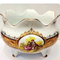 آجیل خوری در حد نو