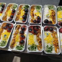 به یک همکار خانم جهت کار در آشپز خانه نیازمندیم