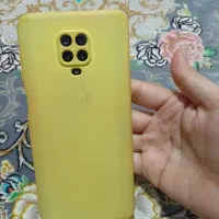 آیفون ۱۷پرومکس رنگ طلایی