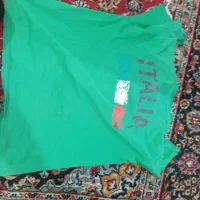 تعدادی لباس گرمکن، شلوار، هودی، تیشرت