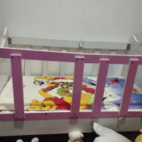 تخت گهواره‌ای کودک