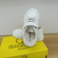 کفش‌ کودک مارک دار