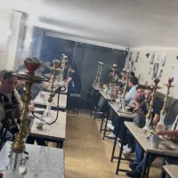 وسط کار قهوه خانه چایی ریز