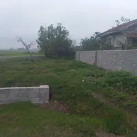 زمین مسکونی ۷۰۰متری برجاده