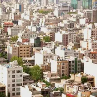 خونه ندارم. همخونه می خوام، آقا هستم.