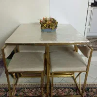 میز ناهار خوری فلزی