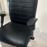 صندلی و میز و تجهیزات اداری