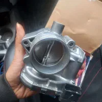 دریچه گاز ۲۰۶