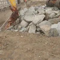 خدمات بیل میکانیکی زنجیری به همراه پیکور