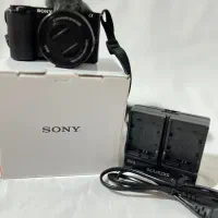دوربین سونی ZV E10 با لنز 16 50 مثل نو کامل و سالم