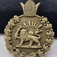 پلاک های برنجی قدمت دار