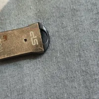 فلش مموری 16گیگ سرعت بالا