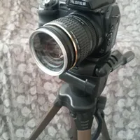 سه پایه دوربین و دوربین فوجی s9600