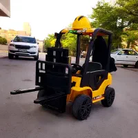 ماشین شارژی لیفتراک درحد آکبند تا 15 سال