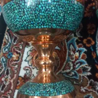 ظرف مسی با مرصع کاری سنگ فیروزه بر بدنه ظرف|صنایع دستی و سایر لوازم تزئینی|تهران, چهارصد دستگاه|دیوار