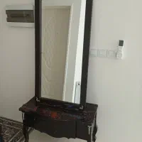 میز و آینه سالم فقط یه رنگ نیازه برا میز