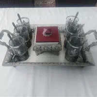سینی  و استکان و قندان
