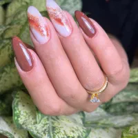 خدمات ناخن و ناخنکار