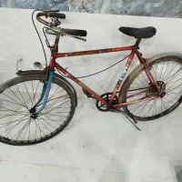 دوچرخه|دوچرخه، اسکیت، اسکوتر|ری, شهادت|دیوار