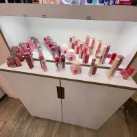 ارایش لب فانتزی (مربای لب، لیپ پلامپر، پیل اف)