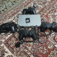 سونی 2 همراه با چهار دسته