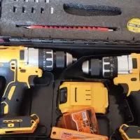 یه تراز لیزری،یه دست شارژی،با یه تفنگ میخ کوب