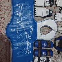 تجهیزات تکواندو ۱۰ تا ۱۵ سال|تجهیزات ورزشی|تهران, فلسطین (میدان انقلاب)|دیوار