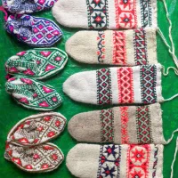 جوراب و گیوه (پاپوش) پشمی