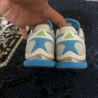 کتونی اورجینال کم یاب سایز ۳۹یک سوم