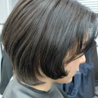 خدمات  تراپی وابربشم سازی وکوتاهی مو