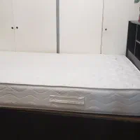 تخت یک ونیم نفره