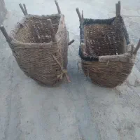 یک جفت سبد قدیمی