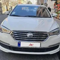 لیفان سفید ۸۲۰ کم کار