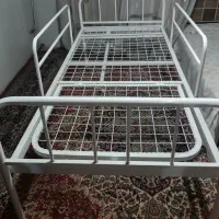 تخت بیمارستانی با تشک
